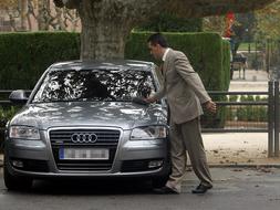 Coche oficial presidente parlamento catalan
